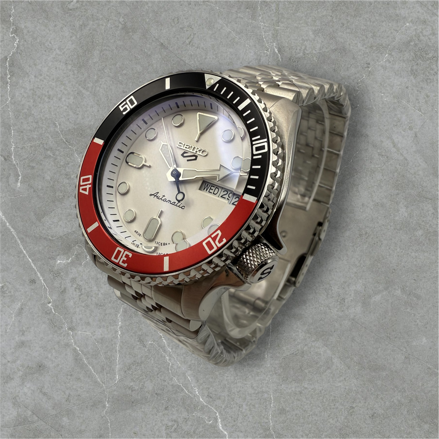 Red/White SKX 5 Mod