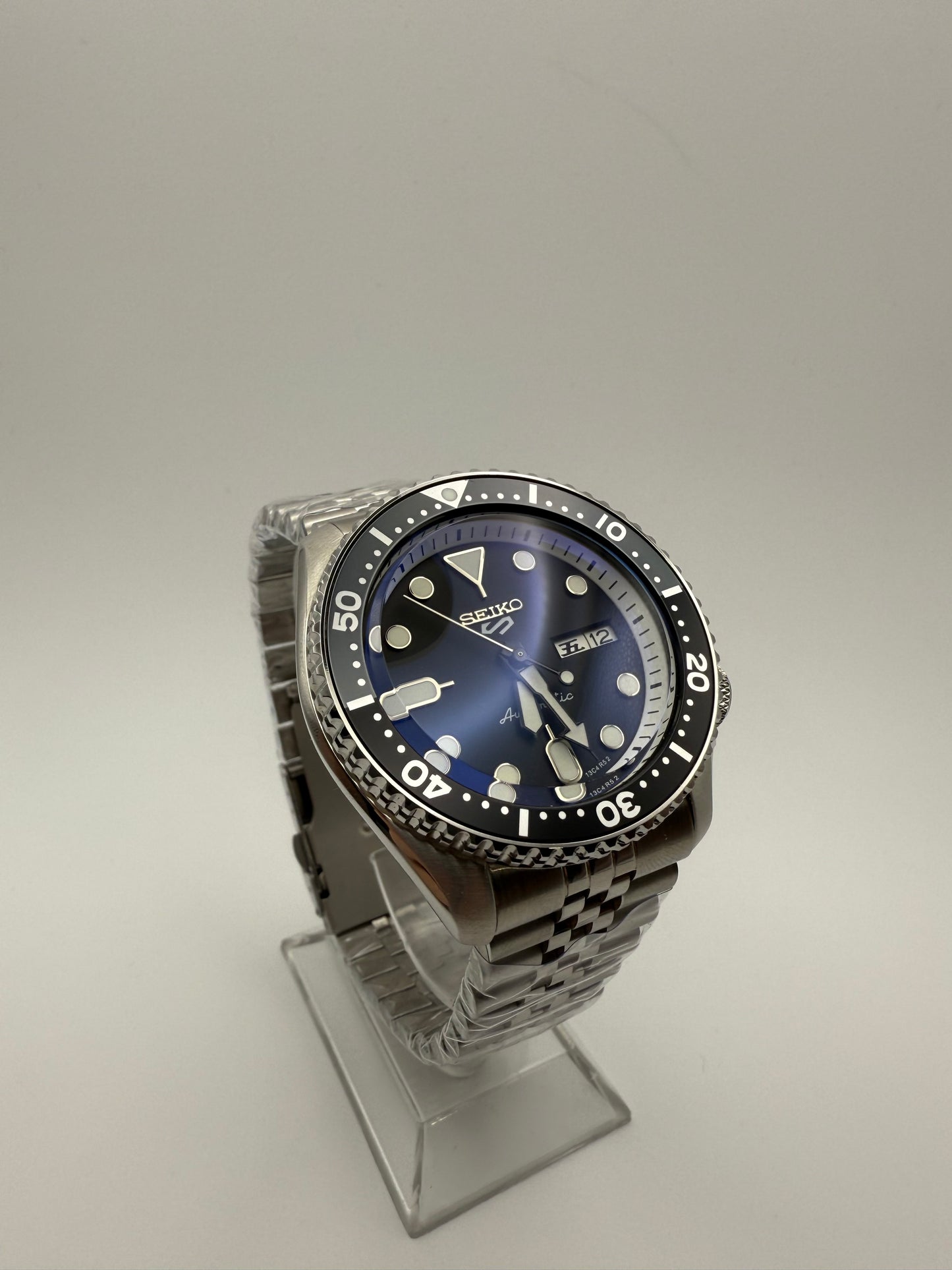 Black/Grey SKX 5 Mod