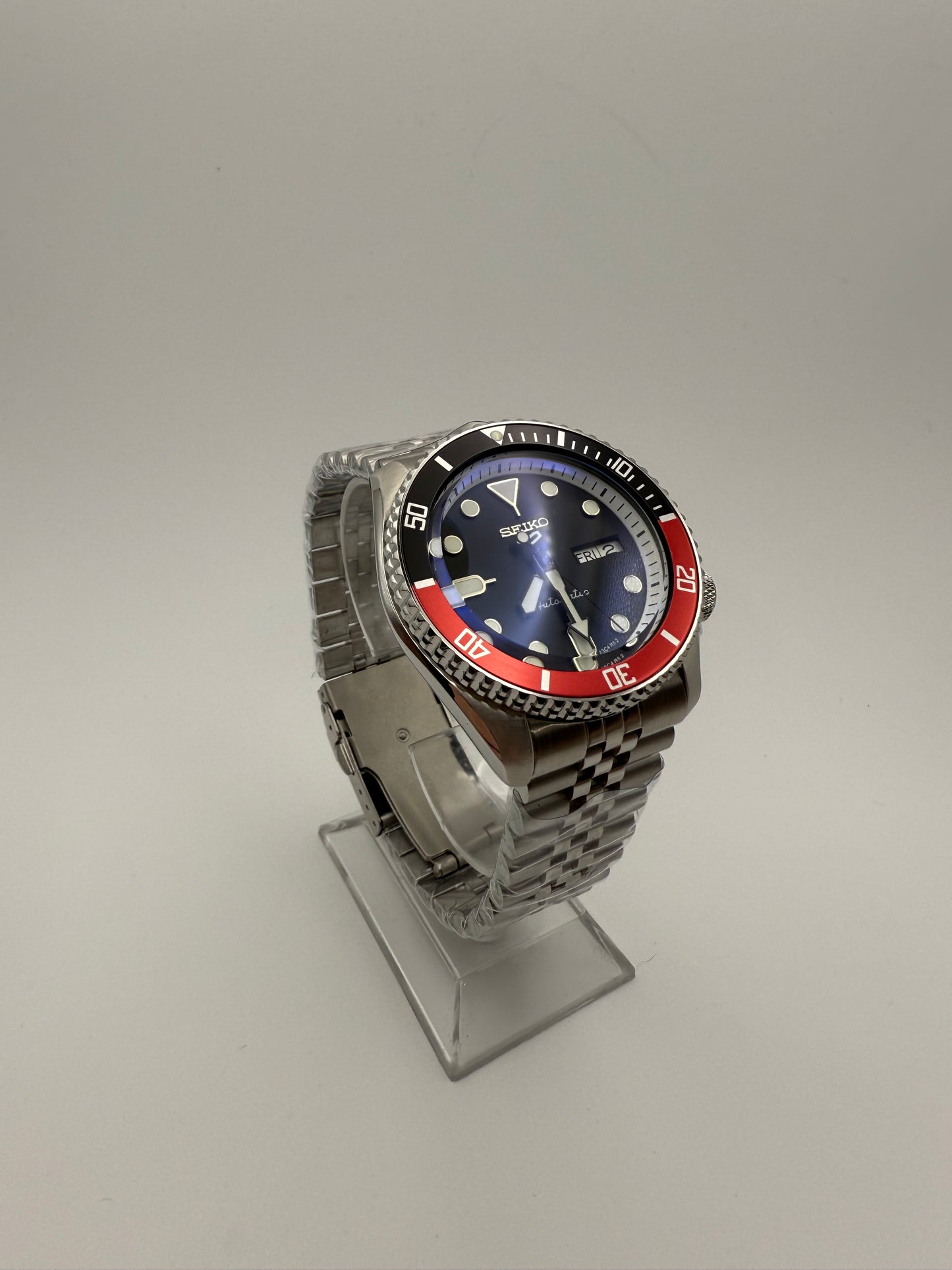 Red/Black SKX 5 Mod