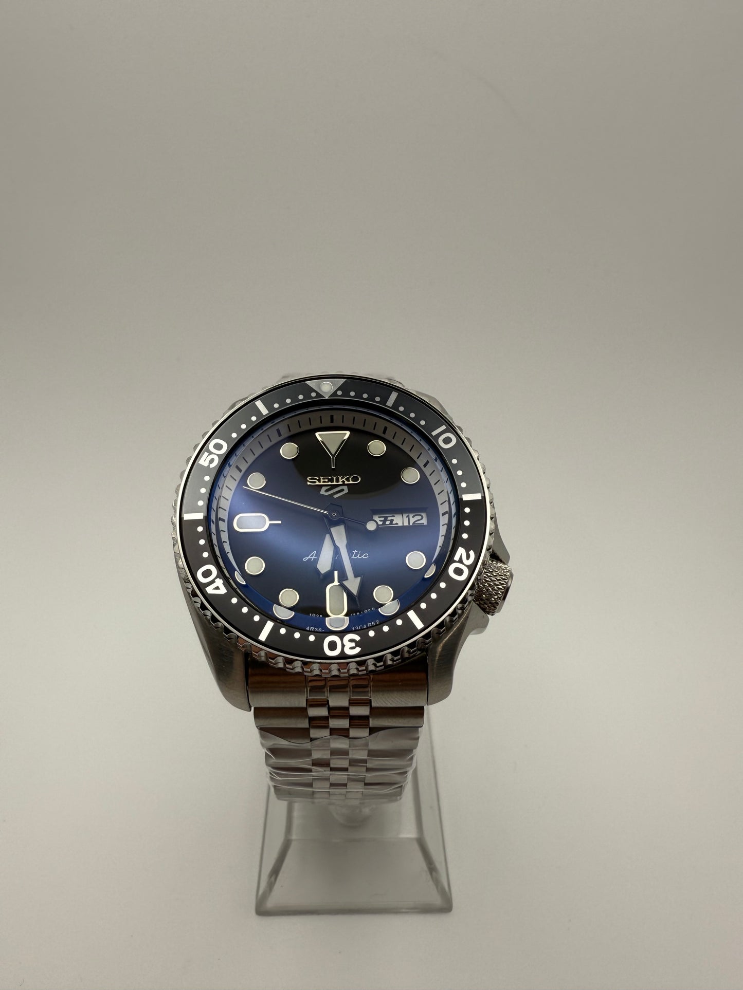 Black/Grey SKX 5 Mod