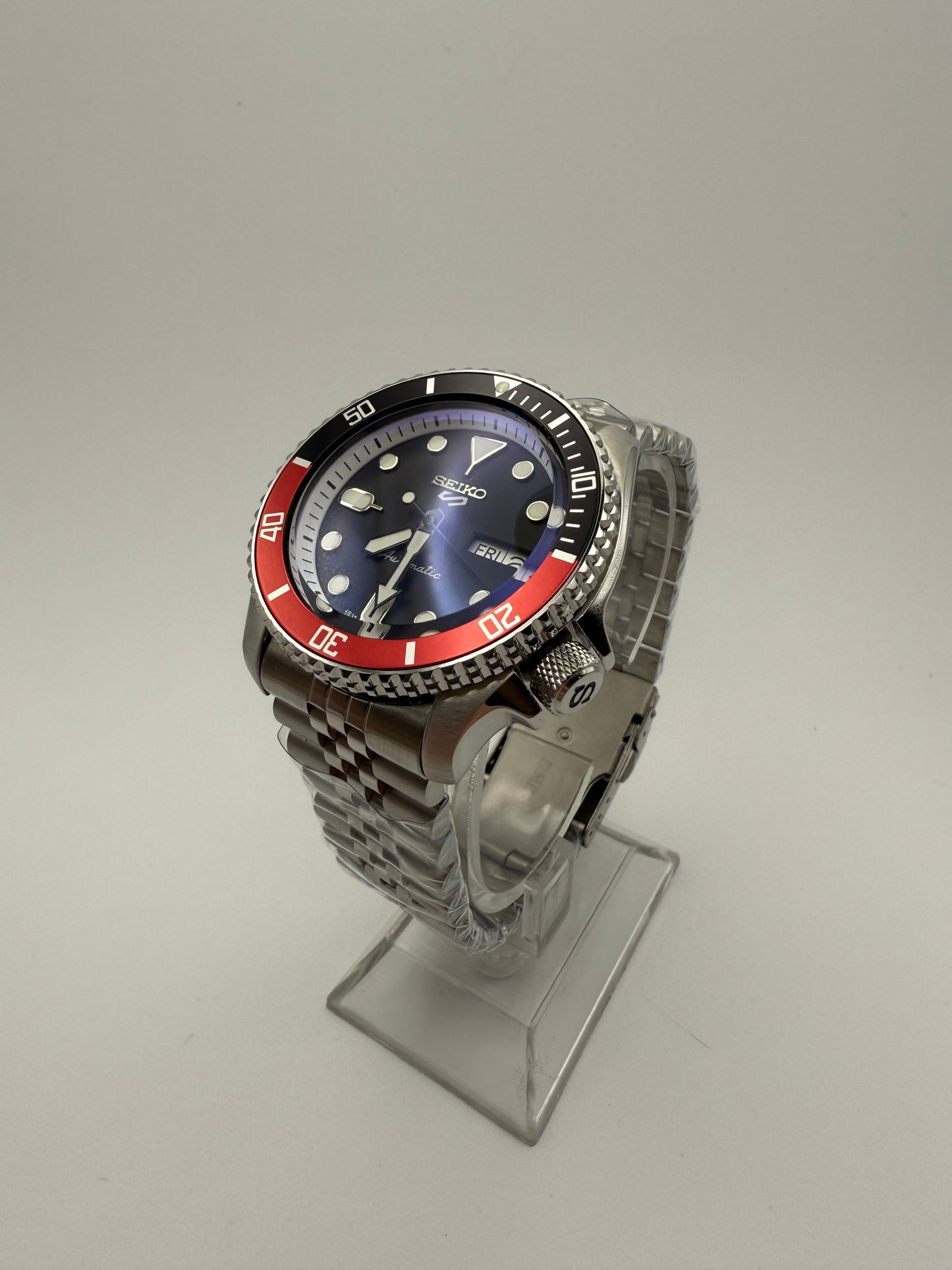Red/Black SKX 5 Mod