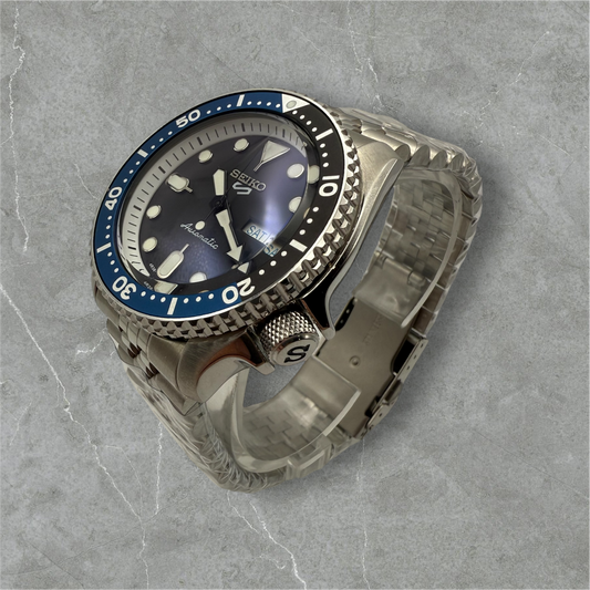 Blue/Black SKX 5 Mod