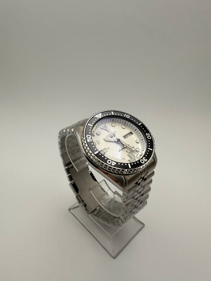 Black/White SKX 5 Mod