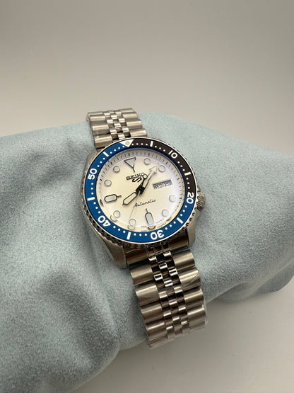 Blue/White SKX 5 Mod